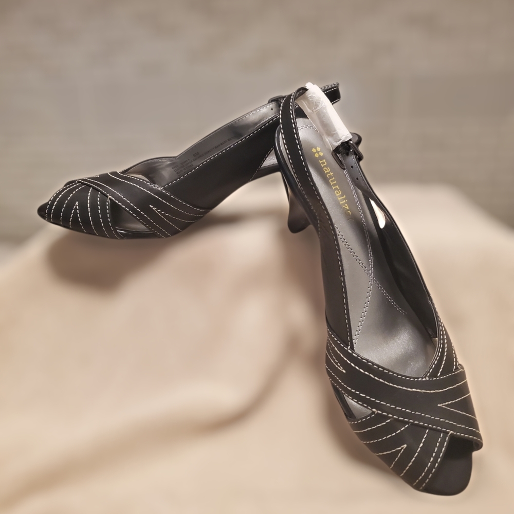 Naturalizer Bree, black leather, size 8